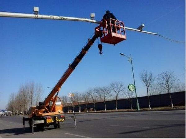 伊春市吊车出租公司电话_吊车出租常见的几种问题